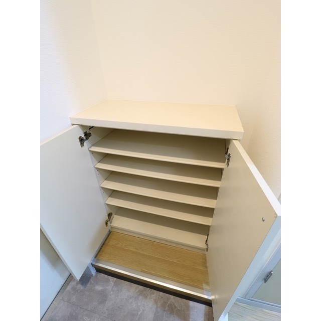 シューズボックスあります